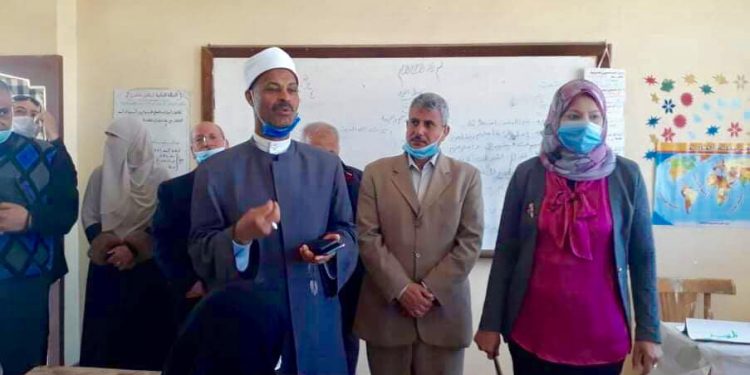 رئيس منطقة الإسكندرية الأزهرية يتابع ختام زيارة الجودة لمعاهد المنطقة