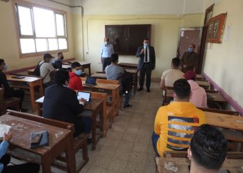 محافظ الشرقية: فتح باب التقدم للإلتحاق بالمدرسة الرسمية الدولية بالعاشر للعام الدراسي 2021 /  2022