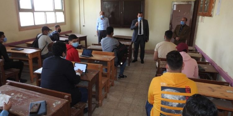 محافظ الشرقية: فتح باب التقدم للإلتحاق بالمدرسة الرسمية الدولية بالعاشر للعام الدراسي 2021 /  2022