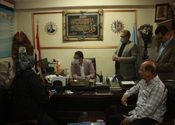 وكيل تعليم الغربية يتابع ثاني أيام الامتحان التجريبي للثالث الثانوي "صور"