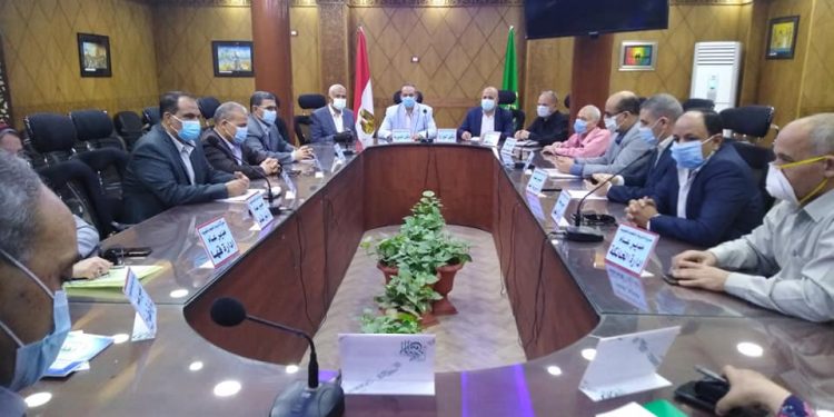 تعليم القليوبية: حصر المشكلات التي واجهت طلاب الثانوية العامة في الامتحان التجريبي