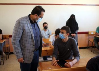 أولياء أمور مصر: بعض المدارس رفضت السماح لطلاب الأول والثاني الثانوي بكتابة تعليقات بورقة المفاهيم 