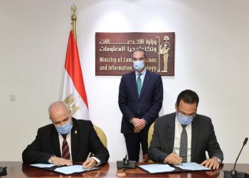 بروتوكول تعاون بين التعليم العالي والاتصالات لإنشاء مركز إبداع مصر الرقمية بجامعة الفيوم