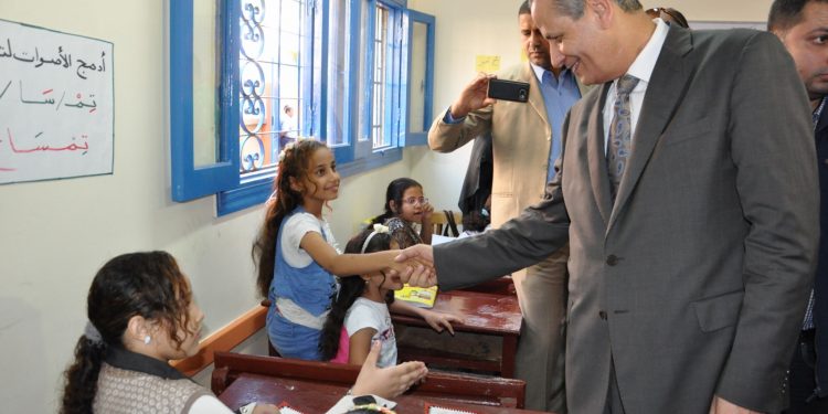 وزير التعليم السابق يقدم مقترح لتطوير المنظومة التعليمية بعد انتهاء كورونا