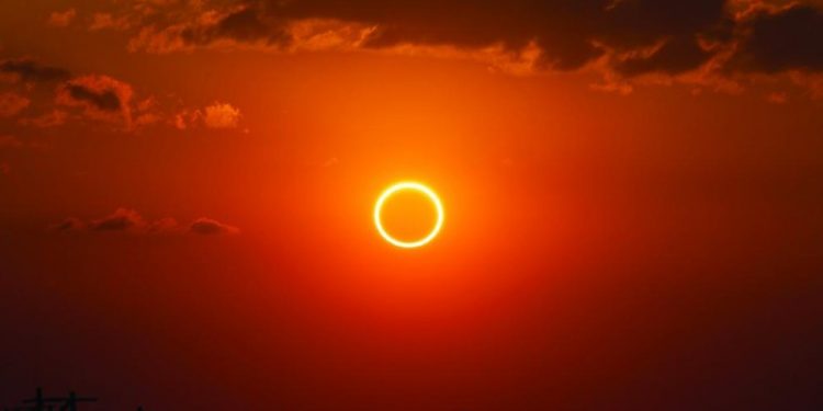 قبل حدوثها غدا.. تعرف على ظاهرة كسوف الشمس