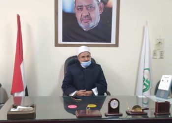 " مؤمن برهام " يعقد اجتماعا في اليوم الأول لتوليه منصب رئيس منطقة البحر الأحمر الأزهرية