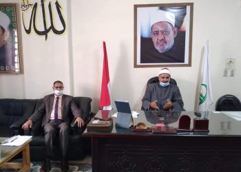 رئيس منطقة البحر الأحمر الأزهرية يجتمع بمديري إدارات المنطقة