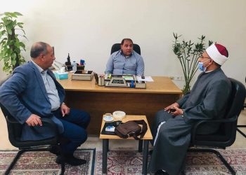 رئيس منطقة البحر الأحمر الأزهرية يلتقي السكرتير العام للمحافظة