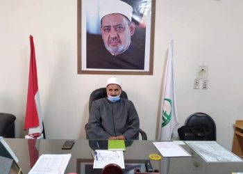 رئيس منطقة البحر الأحمر الأزهرية يجتمع بمديري الإدارات التعليمية