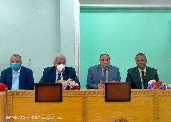 نائبا رئيس جامعة الأزهر يتابعان سير الدراسة ويعقدان لقاءً مفتوحاً مع أعضاء هيئة التدريس