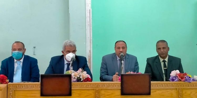 نائبا رئيس جامعة الأزهر يتابعان سير الدراسة ويعقدان لقاءً مفتوحاً مع أعضاء هيئة التدريس