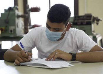 بالصور.. ختام فعاليات البرنامج التدريبي لإصلاح وصيانة دوائر الجهد المنخفض