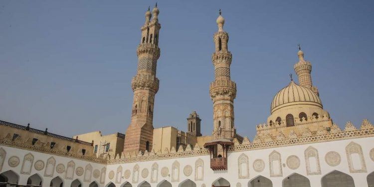 "صوت الأزهر" تنشر فيديو توثيقي لقوانين إصلاح الأزهر