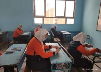 تسريب امتحان الجبر للشهادة الإعدادية بالجيزة قبل بدء اللجان «صور»