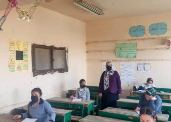 "أمهات مصر": سهولة امتحان سادسة ابتدائي.. وشكاوي من صعوبة إنجليزي أولي ثانوي