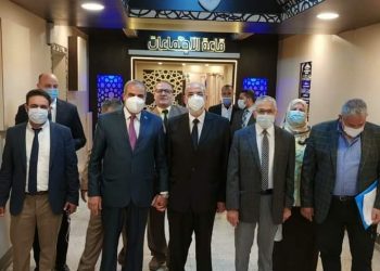 رئيس جامعة الأزهر يفتتح قاعة اجتماعات جديدة بالجهود الذاتية