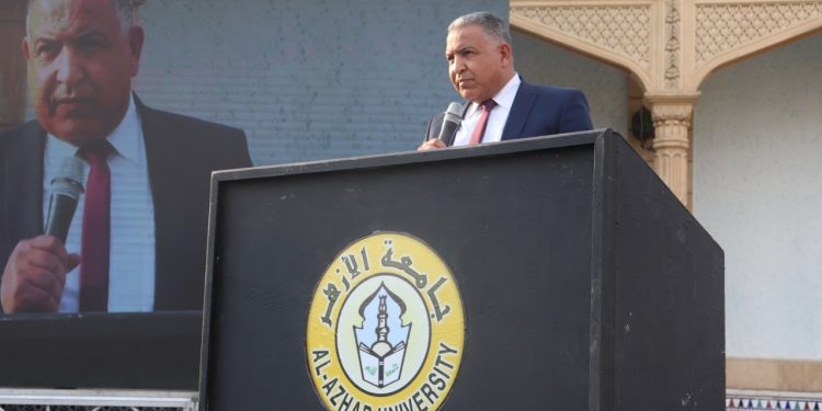 نائب رئيس جامعة الأزهر يشيد بجهود الأطباء في مواجهة جائحة كورونا