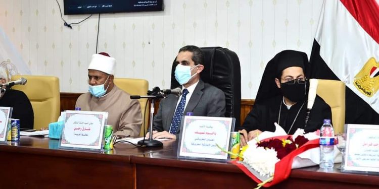 نائب رئيس جامعة الأزهر ومحافظ الغربية يفتتحان ندوة حوار حضاري حول وثيقة الأخوة الإنسانية