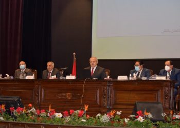 جامعة القاهرة تدشن دبلوم متعدد التخصصات في إطار الجيل الرابع للجامعات