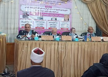 رئيس جامعة الأزهر يناقش رسالة عالمية بكلية الدراسات الإسلامية والعربية