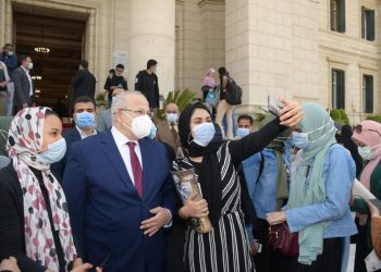 جامعة القاهرة تحتفل بتوزيع جوائز مسابقة “أفضل تلاوة للقرآن الكريم”