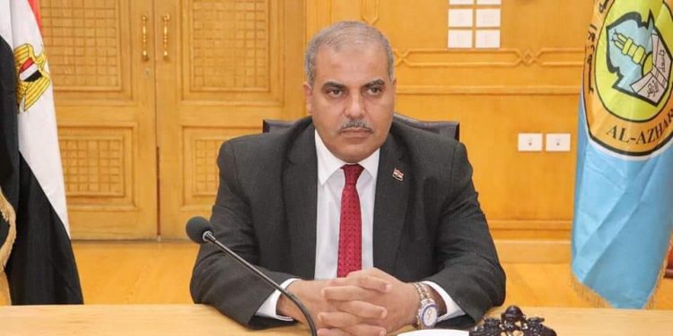 جامعة الأزهر تضع إمكاناتها الفنية والطبية في خدمة مصابي القطار 949