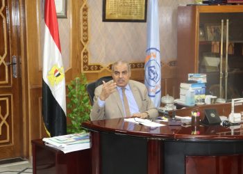 رئيس جامعة الأزهر يناقش تطورات ملف التحول الرقمي بكافة القطاعات