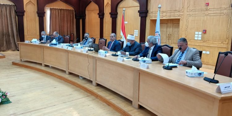 مجلس جامعة الأزهر يقدم التهنئة لرئيس الجمهورية بمناسبة ذكرى تحرير سيناء