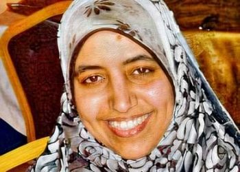 أبرزها أفضل ماجستير ودكتوراه.. إكرام العدس صائدة الجوائز