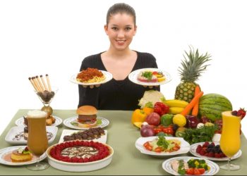 الخبراء يضعون روشتة التغذية السليمة في رمضان