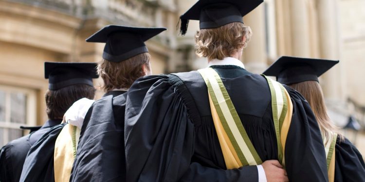 للطلاب الدوليين.. تعرف على أقل المصروفات الدراسية بالجامعات في أستراليا