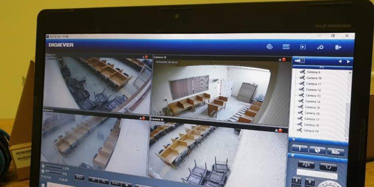 تجهيز 17 معمل بكليتى الطب والتمريض بجامعة حلوان تنفيذًا لخطة التحول الرقمي