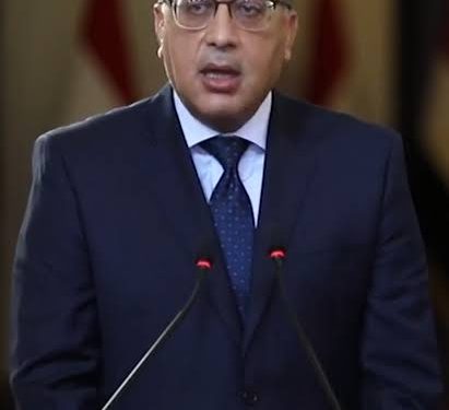 رئيس الوزراء يوجه بوضع خطة تنفيذية لسد العجز في أعداد المعلمين