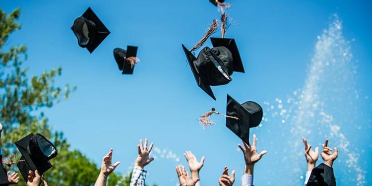 على رأسها السويد.. منح الجامعات في 24 ساعة