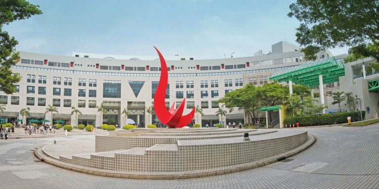 جامعة هونغ كونغ تقدم منحة لطلاب البكالوريوس في الصين