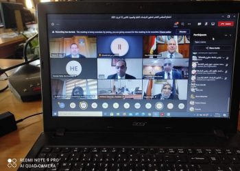  الأعلى لشئون الدراسات العليا يناقش سبل تذليل الصعوبات التي تواجه الطلاب الوافدين