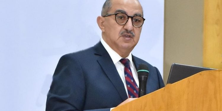 الدكتور طارق الجمال رئيس جامعة أسيوط