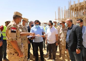 وزير التعليم العالي يتفقد مباني جامعة برج العرب التكنولوجية بمحافظة الاسكندرية
