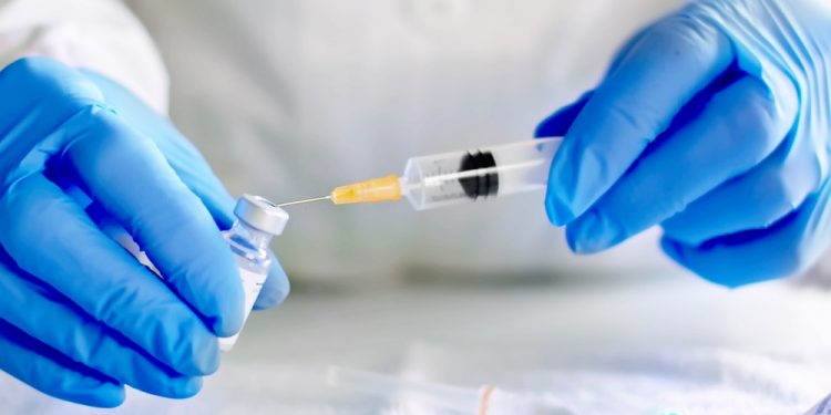 إشكالية خلط لقاحات كورونا لزيادة الفاعلية.. الصين توضح السبب