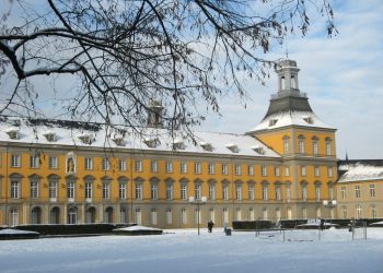 جامعة بون الألمانية تقدم فرصة زمالة بحثية