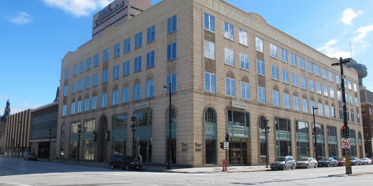 كلية كريج نيومارك في جامعة نيويورك تقدم فرصة زمالة بحثية