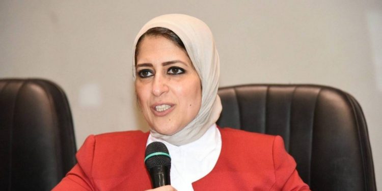 الصحة: إدراج صرف أجهزة الأكسجين لمرضى الكورونا بالعزل المنزلي ضمن منظومة العلاج على نفقة الدولة