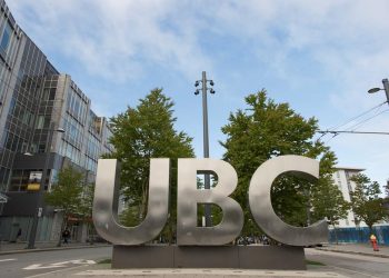 جامعة كولومبيا البريطانية تقدم منحة لطلاب الدكتوراه في كندا