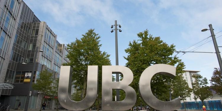 جامعة كولومبيا البريطانية تقدم منحة لطلاب الدكتوراه في كندا
