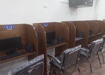 جامعة بنها تكشف تجهيزات مركز  الاختبارات الإلكترونية لامتحانات نهاية العام