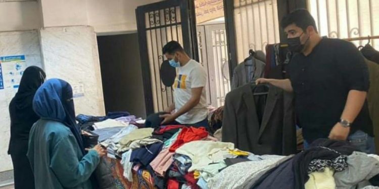 طب الأسنان جامعة الفيوم تنظم المعرض الخيري الأول للملابس