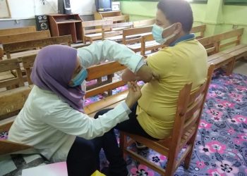  تعليم البحيرة: بدء خطة توزيع لقاح كورونا على المعلمين والإداريين العاملين 