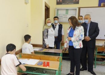 تفاصيل حظر التضامن وضع آيات من القرآن أو الإنجيل بمدخل الحضانات