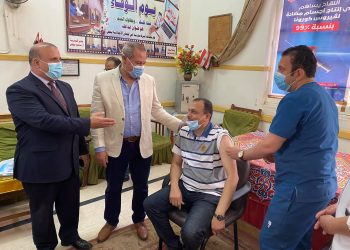 محافظ الدقهلية: يدشن حملة تطعيم أعضاء الكنترول ولجان المراقبة والتصحيح 