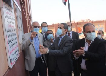 محافظ الغربية ووكيل التعليم يفتتحان ثلاث مدارس بشرق طنطا